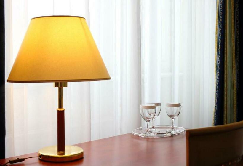 Pokój Standard, Wyndham Garden Berlin Mitte