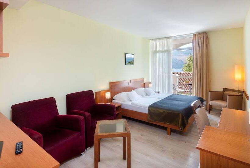 اتاق استاندارد با بالکن, Hunguest Hotel Sun Resort