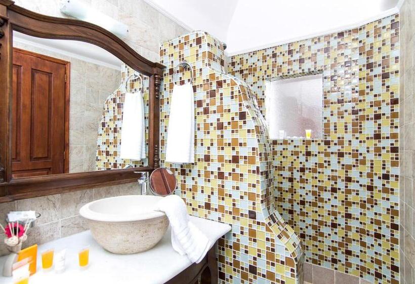 Люкс Повышенной Комфортности, Smaragdi