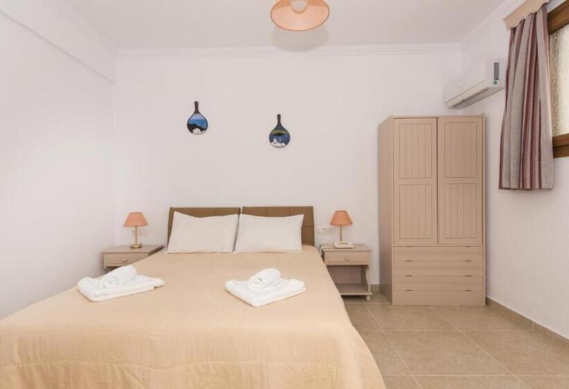 Номер Economy, Smaragdi