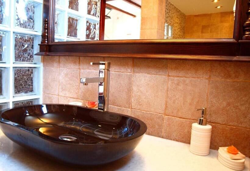 Люкс с гидромассажем, Smaragdi