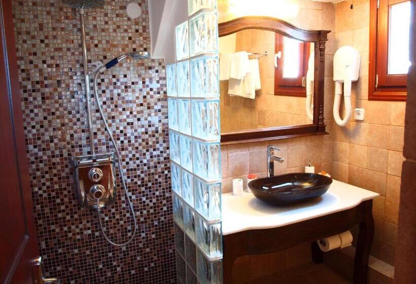 Люкс с гидромассажем, Smaragdi