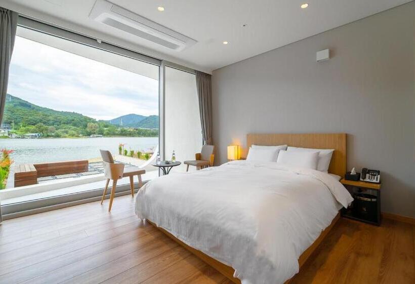 스탠다드 룸 호수 전망, Gapyeong Hotel Suiteian