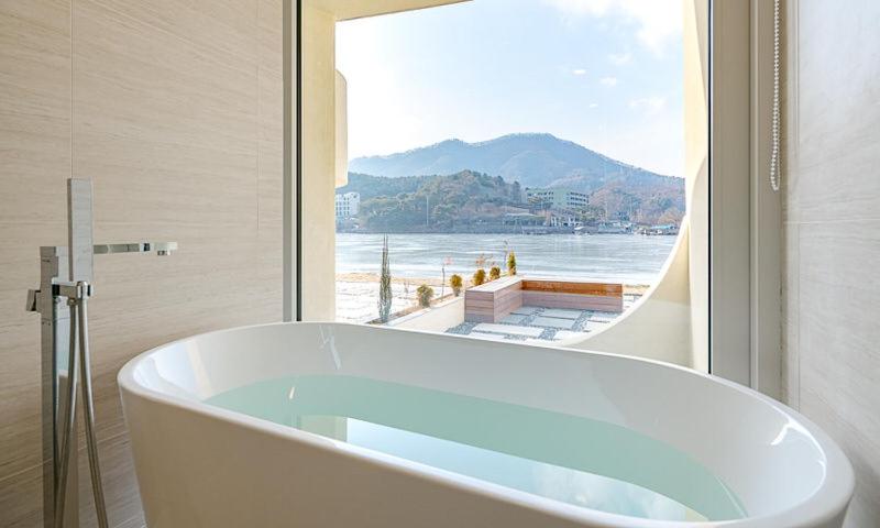 اتاق استاندارد با چشم‌انداز باغ, Gapyeong Hotel Suiteian
