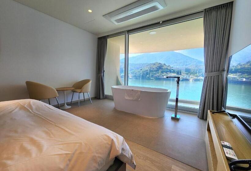 스탠다드 룸 킹사이즈 침대, Gapyeong Hotel Suiteian