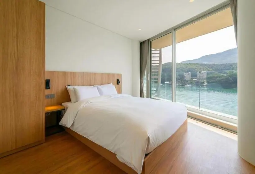 سوییت خانوادگی, Gapyeong Hotel Suiteian