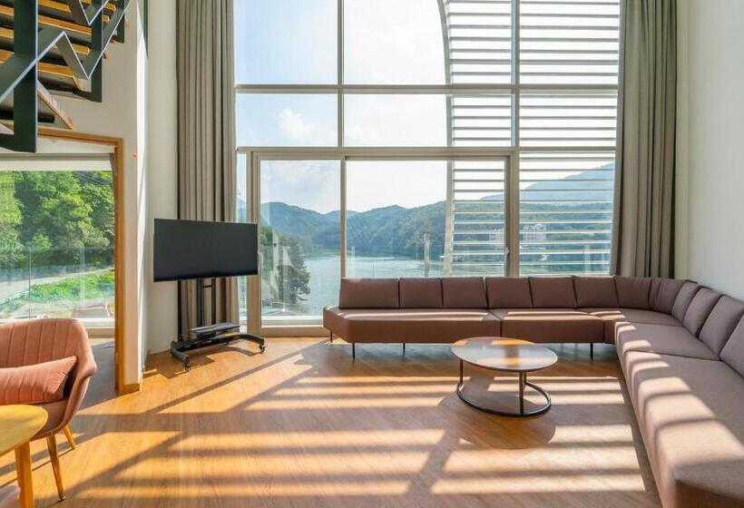 디럭스 스위트, Gapyeong Hotel Suiteian