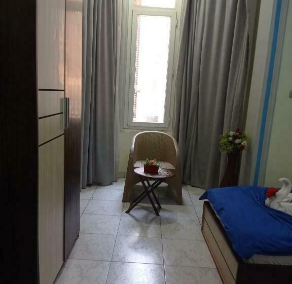 اتاق لوکس یک تخته, New Hostgram