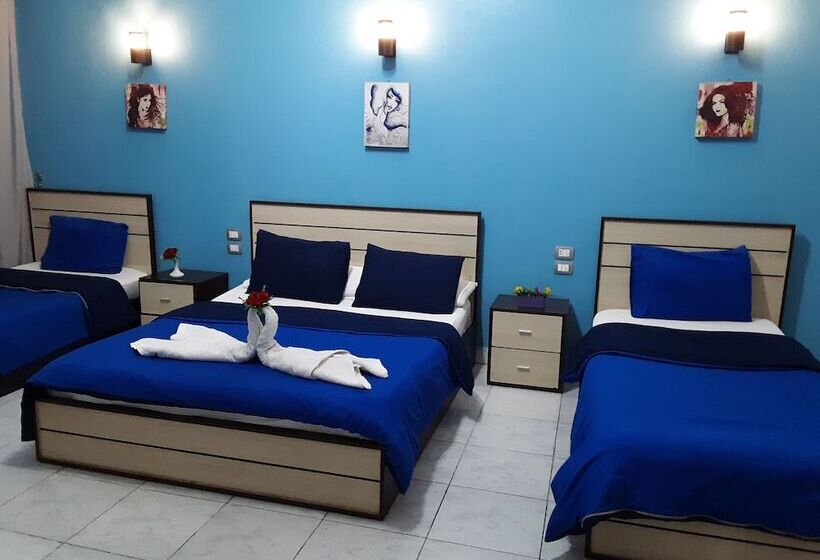 اتاق لوکس چهار تخته, New Hostgram