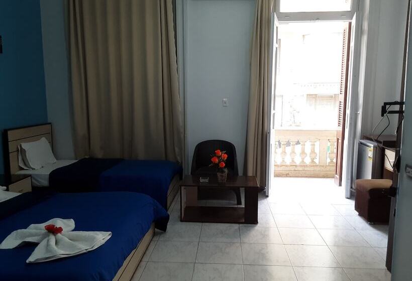 اتاق لوکس چهار تخته, New Hostgram