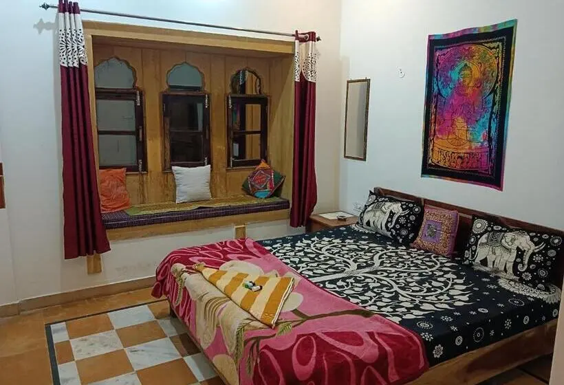 スタンダードルーム, Pushkar Golden Haveli