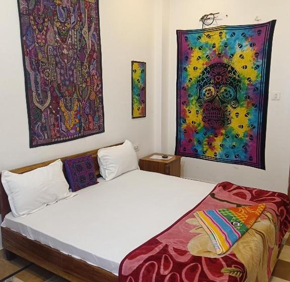 Номер Стандарт, Pushkar Golden Haveli