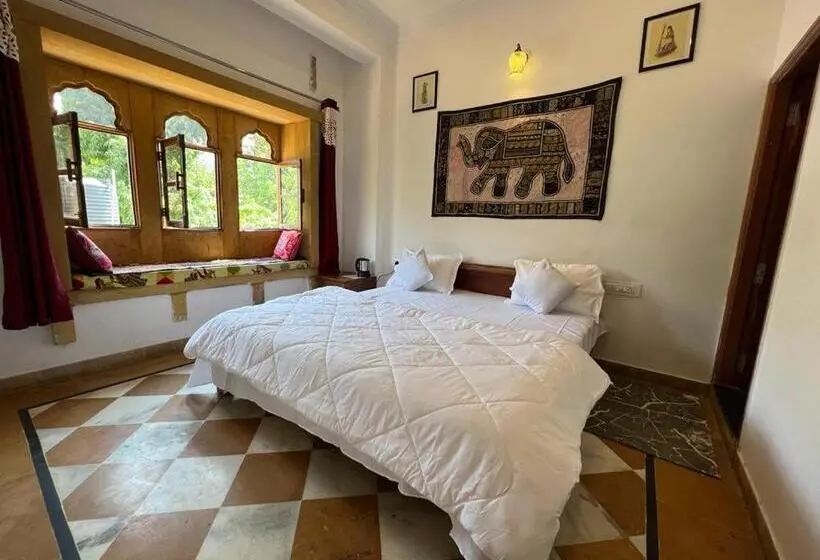 マウンテンビュースタンダードルーム, Pushkar Golden Haveli