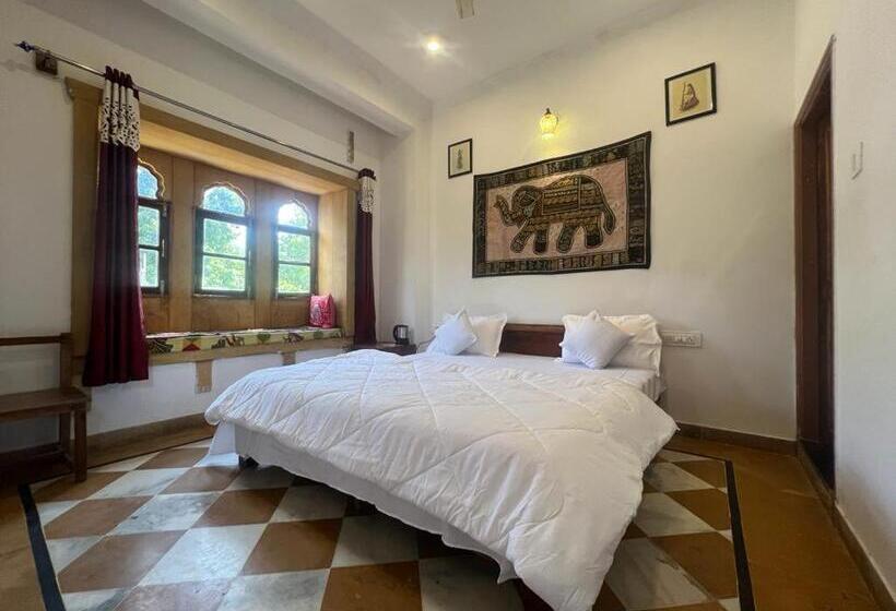 Номер Стандарт Вид на Горы, Pushkar Golden Haveli