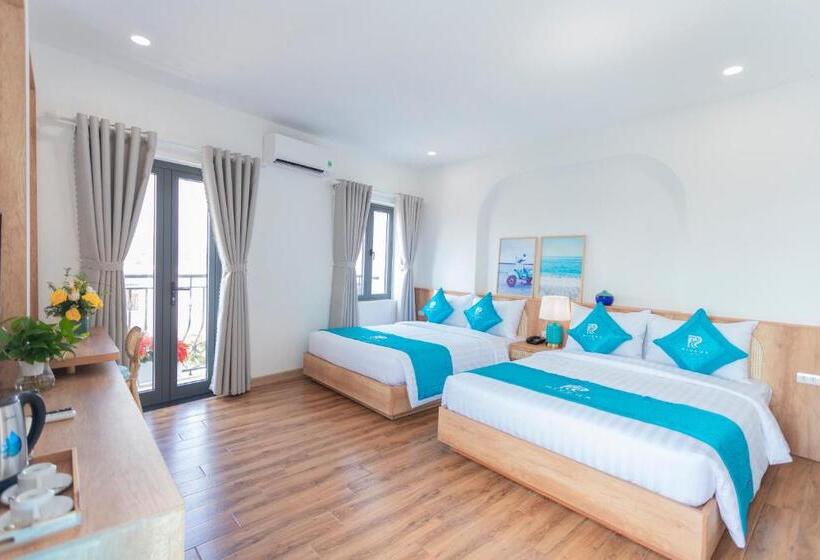 اتاق استاندارد چهارنفره با بالکن, Rivera Tuy Hòa