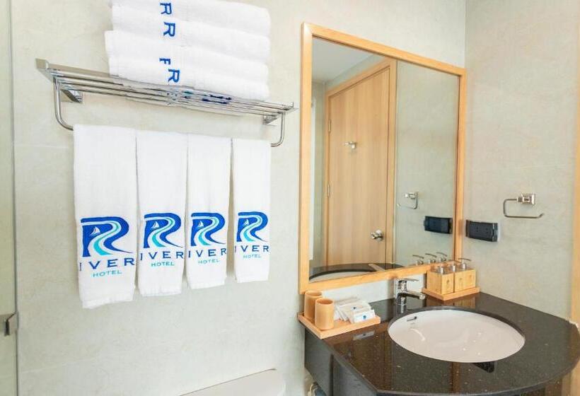 اتاق استاندارد سه نفره, Rivera Tuy Hòa