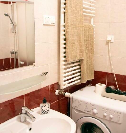 Standard-studio, Keleti Apart