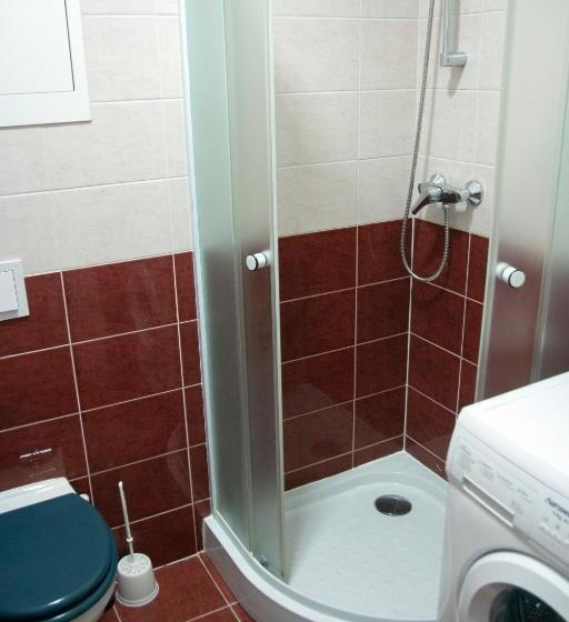 Standard-studio, Keleti Apart