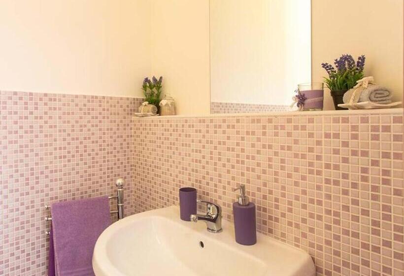 スタンダードルーム, B&b La Corte Della Nonna