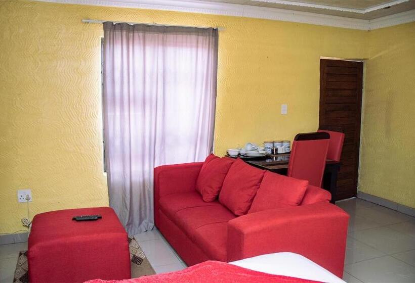 Quarto Standard Cama King, Phomolong Guest House Soweto