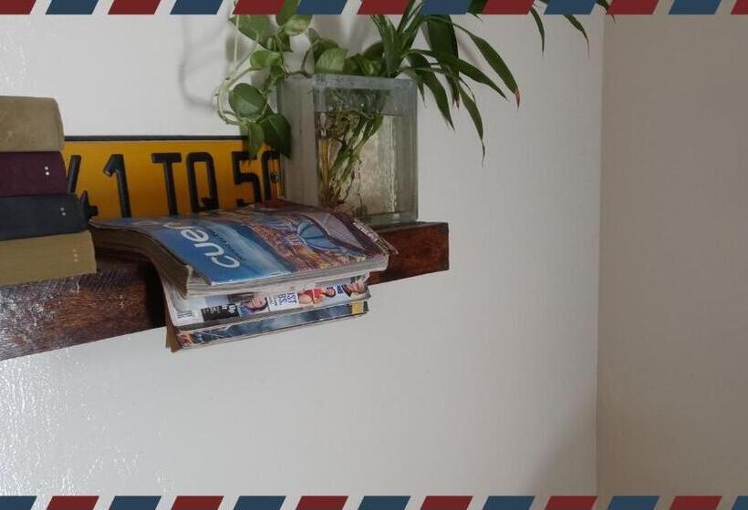 バスルーム共有のシングルスタンダード, Casa Jazz