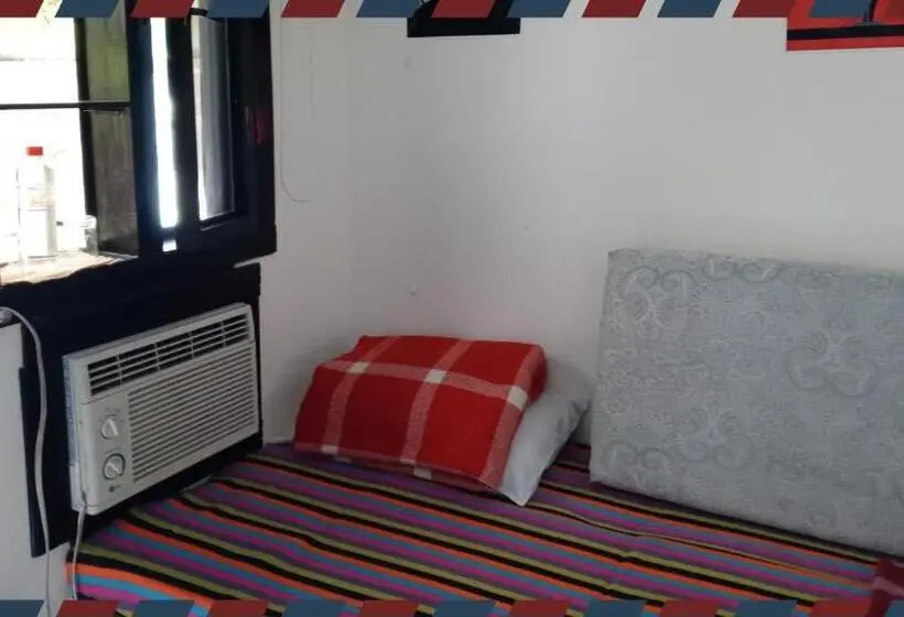 اتاق استاندارد یک تخته با سرویس بهداشتی مشترک, Casa Jazz