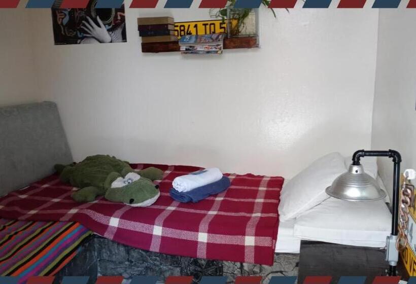 バスルーム共有のシングルスタンダード, Casa Jazz