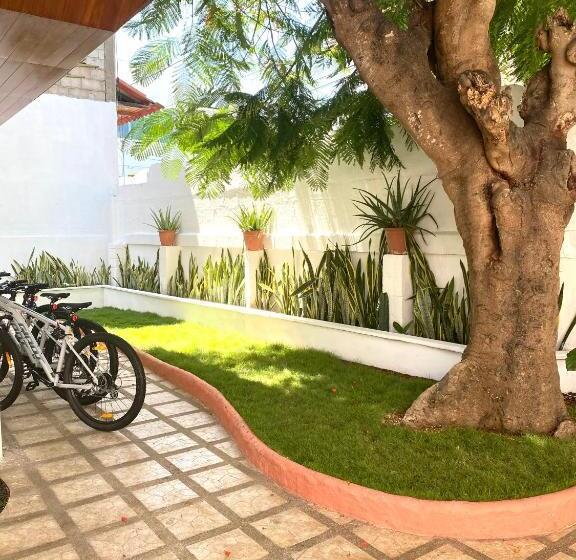 סוויטת ג'וניור משפחתית, Las Ninfas