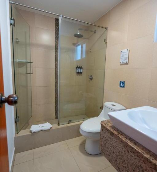 חדר סטנדרט לשלושה, Las Ninfas