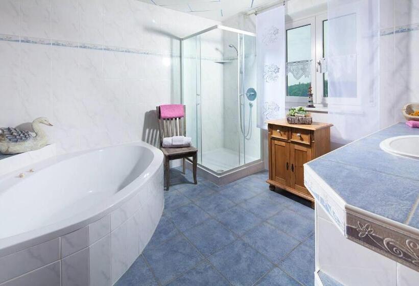 Apartamento 1 Dormitório com Sacada, Siglbauernhof