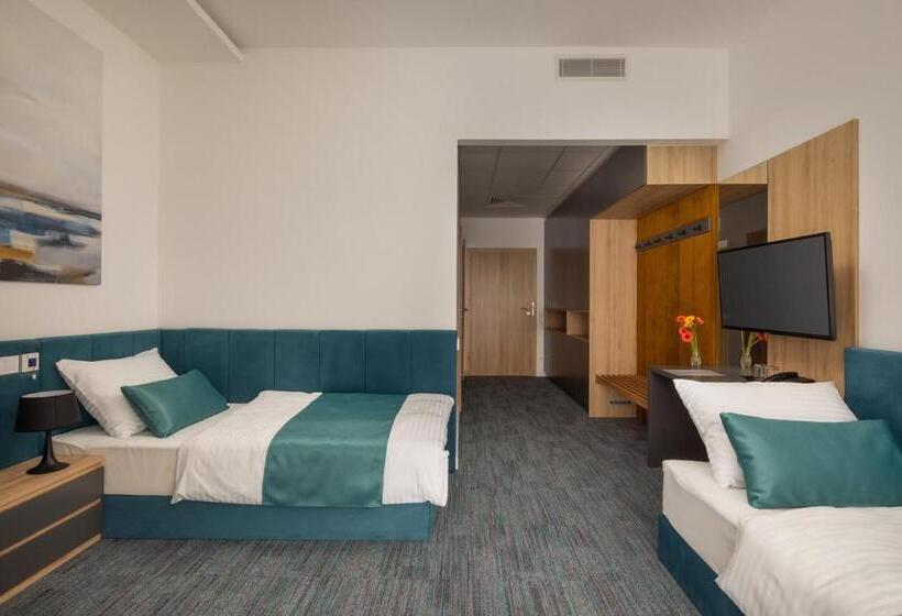 اتاق استاندارد برای معلولان, Sziget