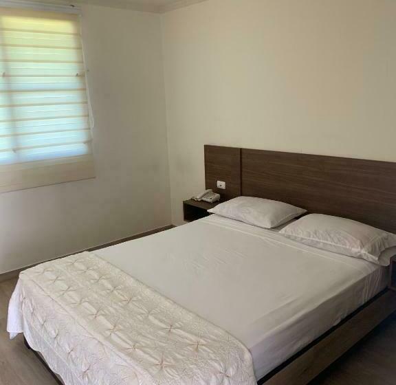 デラックスルーム, Carisabel