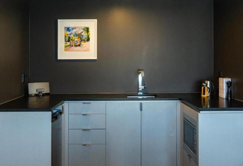 ジュニアスイート, Montreal