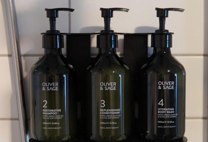 ジュニアスイート, Montreal