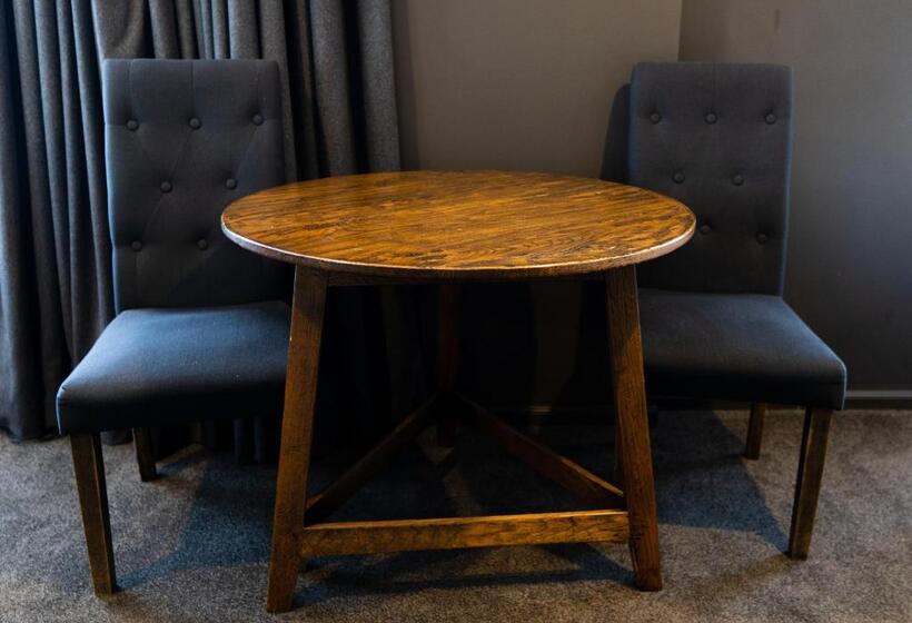 ジュニアスイート, Montreal