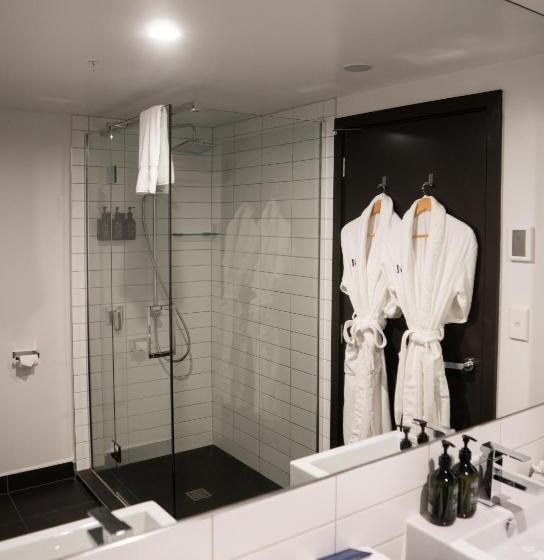 ジュニアスイート, Montreal