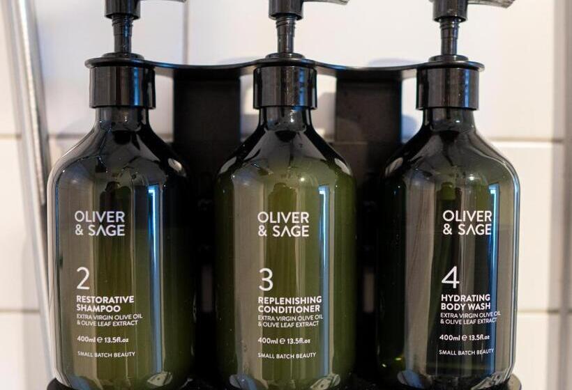 スーペリアースイート, Montreal