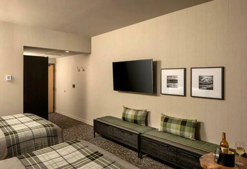 シングルデラックスルーム, Peaks Hotel And Suites