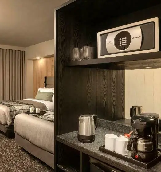 シングルデラックスルーム, Peaks Hotel And Suites