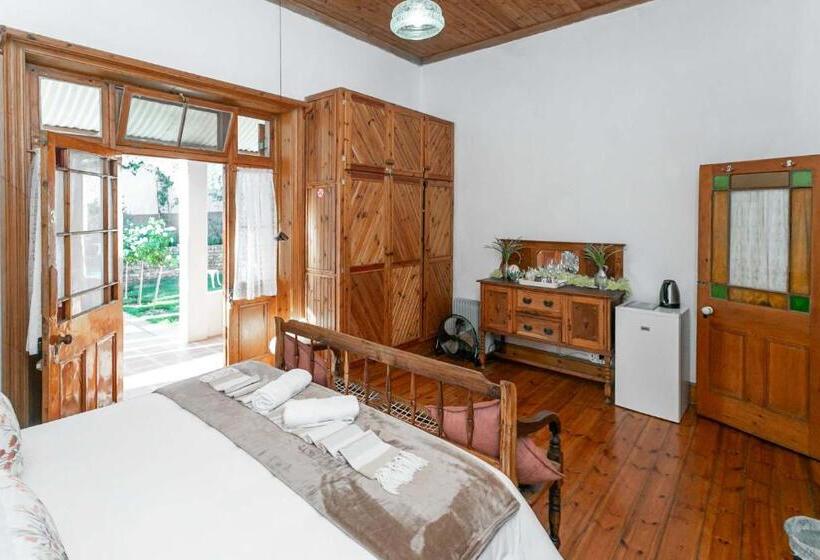 اتاق استاندارد, Ravenscliff Manor