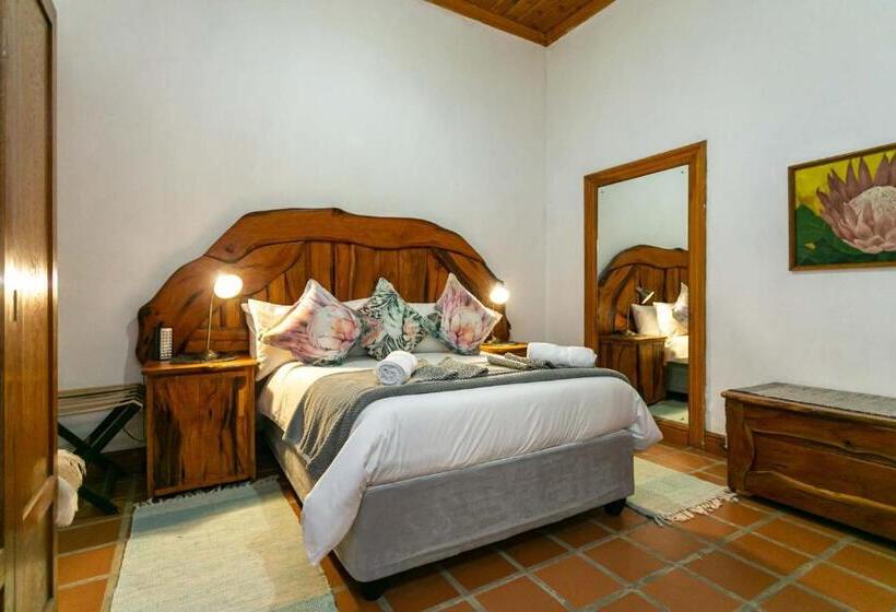 Семейный Номер, Ravenscliff Manor