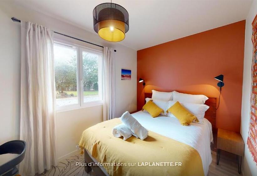 غرفة قياسية, La Planette