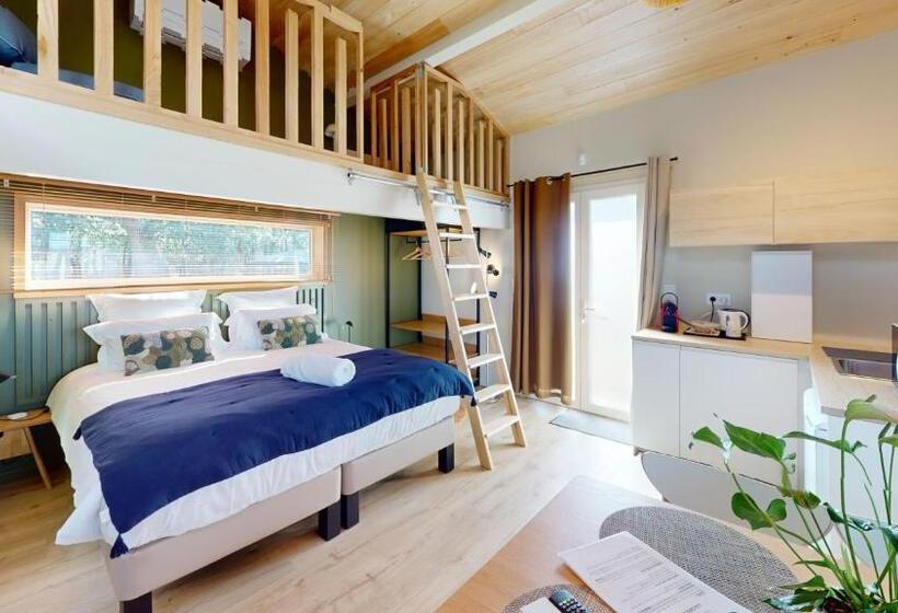 غرفة قياسية مطلّة علي الحديقة, La Planette