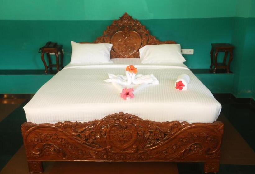 סוויטה, Hillfort Hotels & Resorts Yelagiri