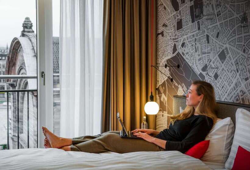 غرفة بيزنس, Intercityhotel Wiesbaden