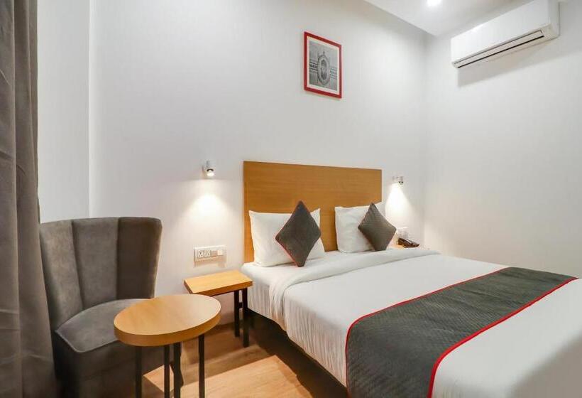 Трехместный Номер Классика, Super Townhouse Jashn