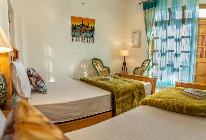 デラックスルーム, La Maison   A Boutique Bed And Breakfast