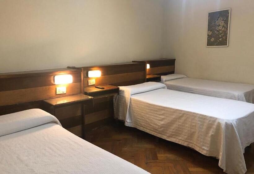 חדר סטנדרט לשלושה, Palace Hotel Mendoza