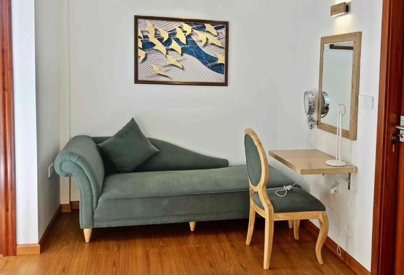 اتاق لوکس, Zero Degree Residence