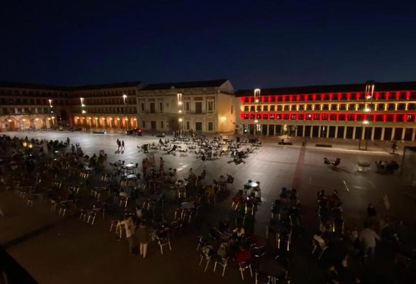 اتاق استاندارد چهار تخته, Hostel Plaza Mayor Corredera
